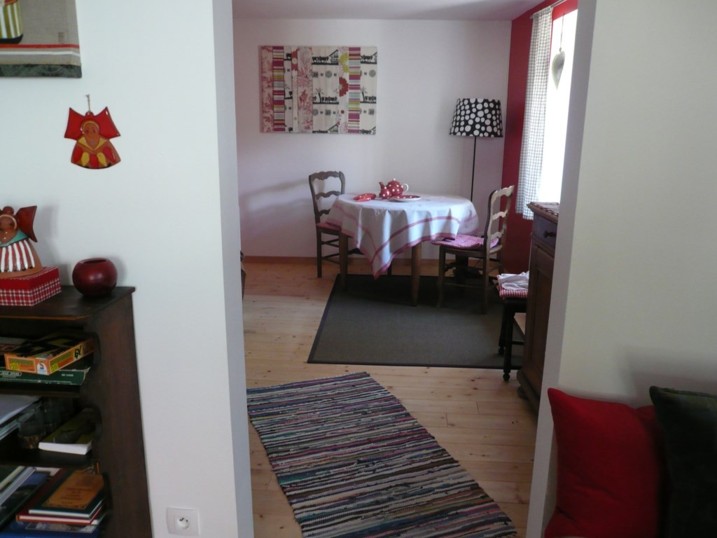 40-Une_histoire_de_coeur_-_Salle_à_manger_0